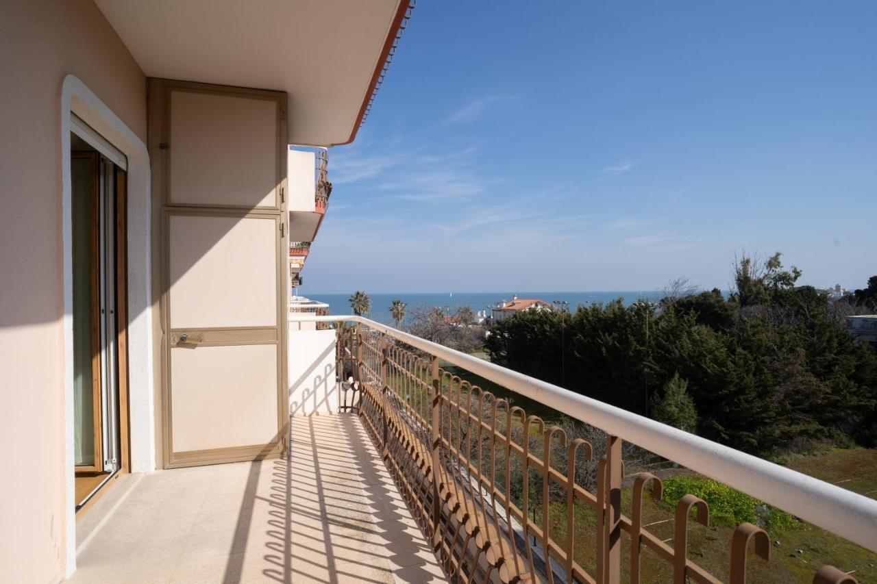 Dimora Montereale Near The Sea Lägenhet Trani Exteriör bild